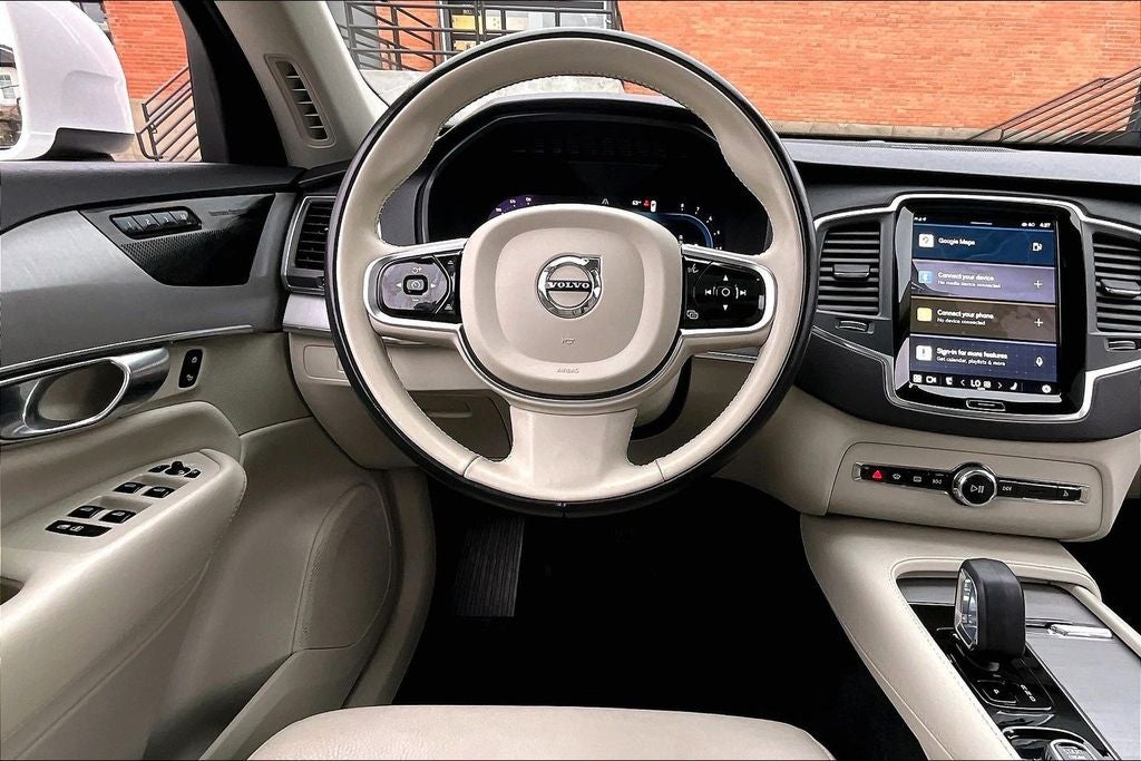2023 Volvo XC90 B5 Core