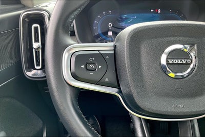 2025 Volvo XC40 B5 Plus Bright Theme