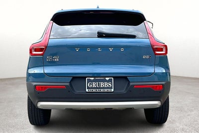 2025 Volvo XC40 B5 Plus Bright Theme