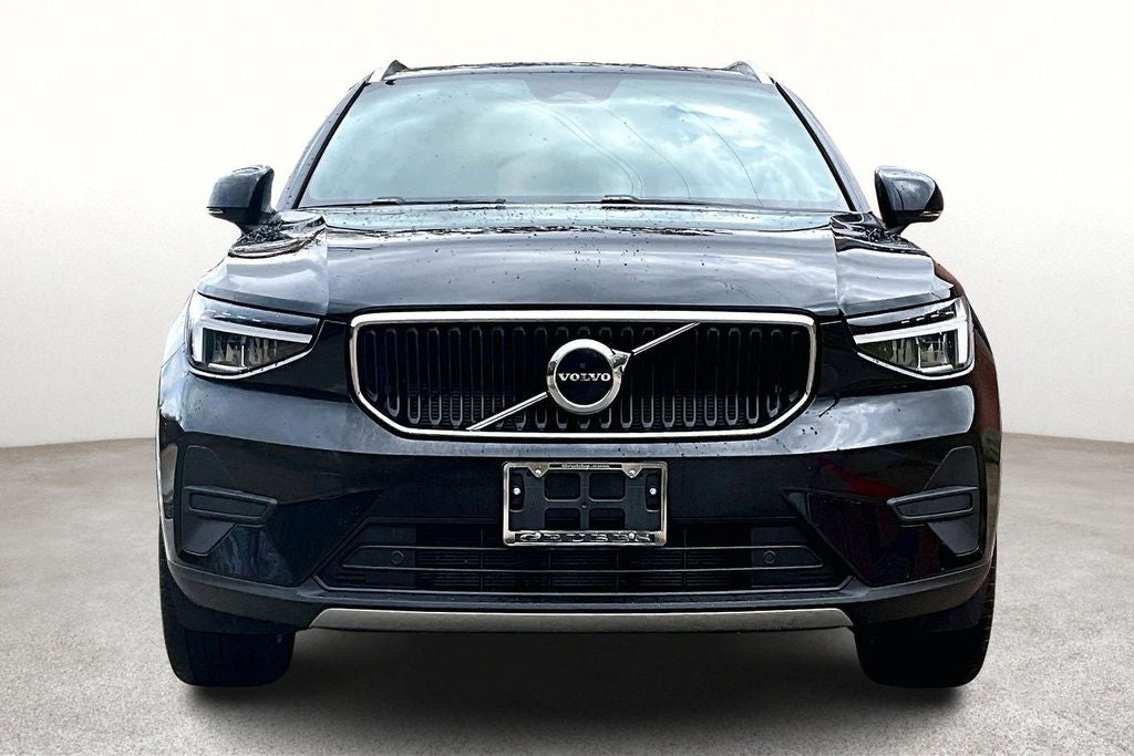 2023 Volvo XC40 B5 Core