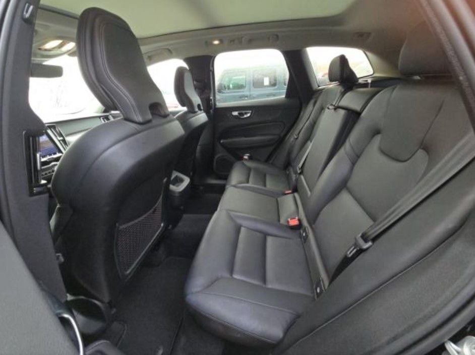 2025 Volvo XC60 B5 Core