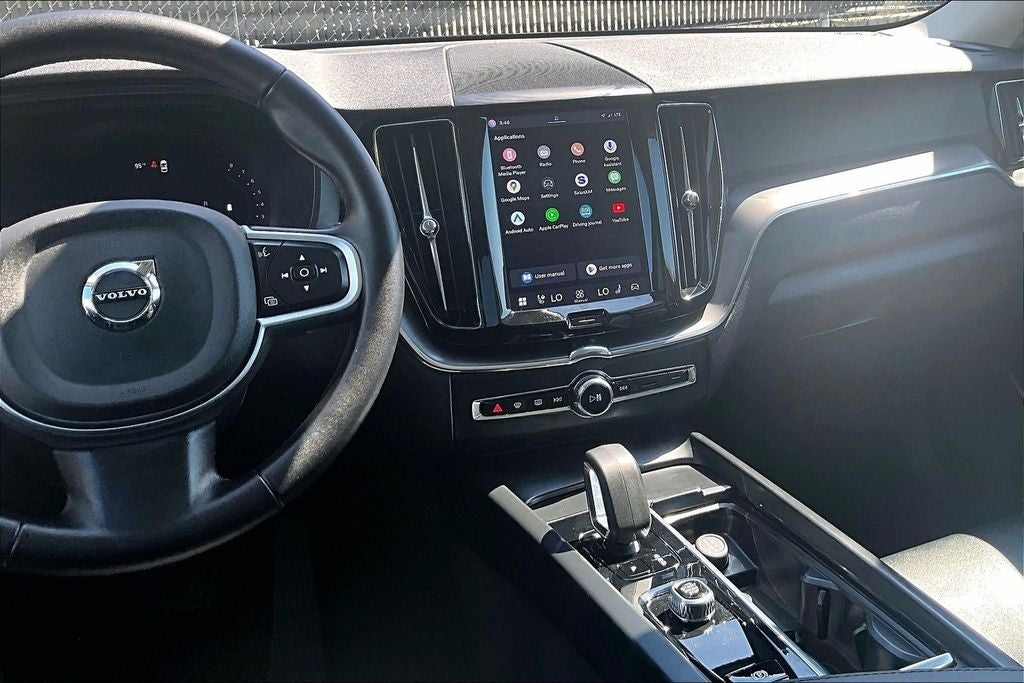 2025 Volvo XC60 B5 Core