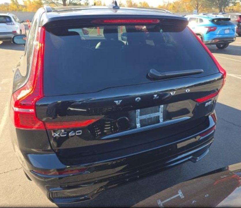 2025 Volvo XC60 B5 Core