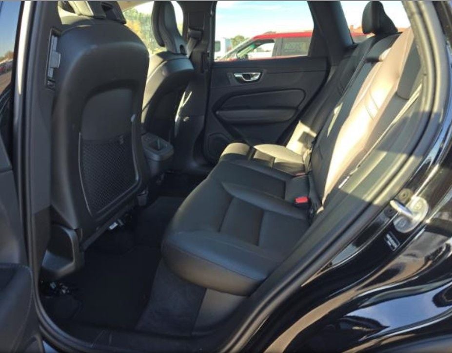 2025 Volvo XC60 B5 Core